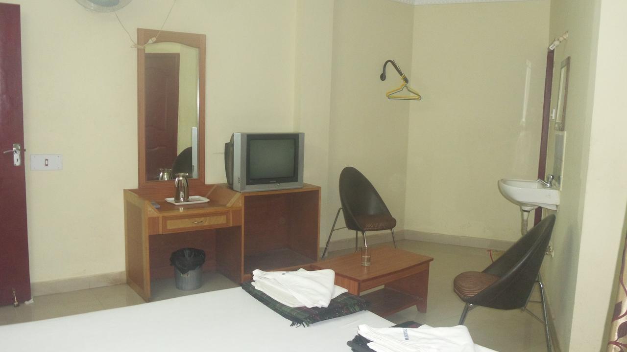 Dm Travellers Inn Chennai Room photo